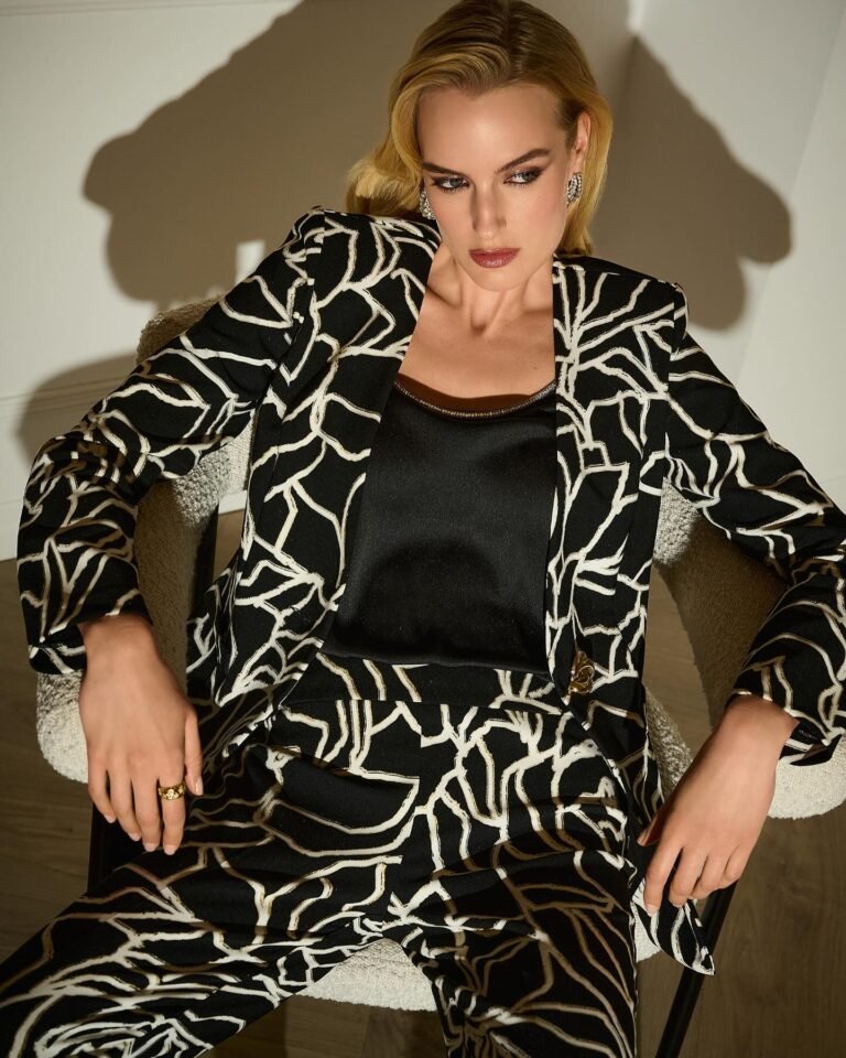 Isabella Fashions Oakleigh