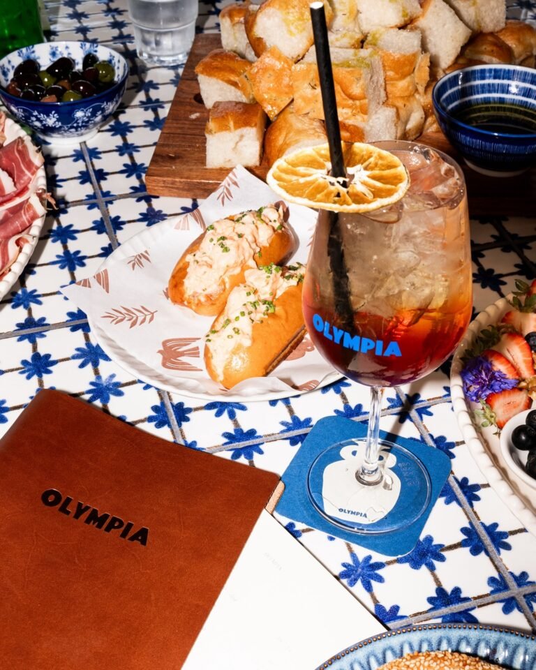 Olympia Oakleigh